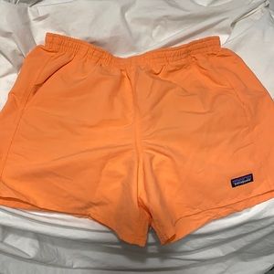 Patagonia 5” Women’s Baggie Shorts Orange Sz M
